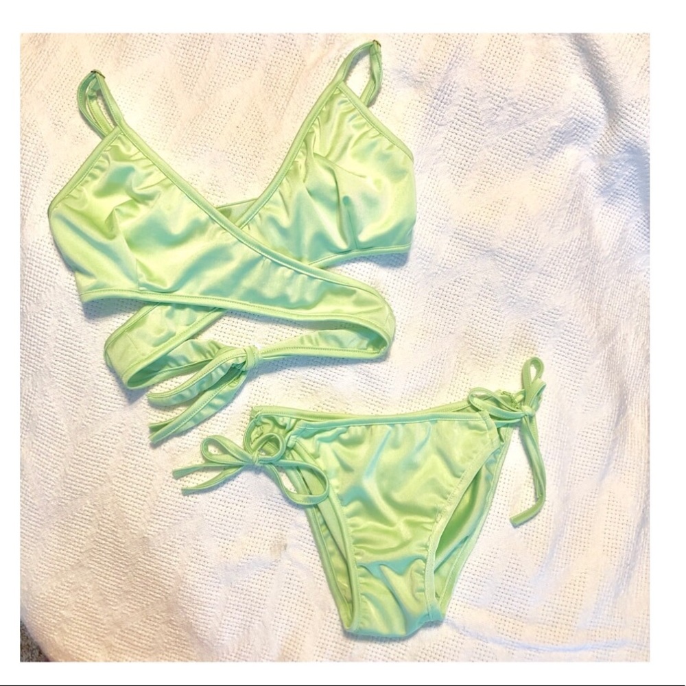 Crisscross Wraparound Sexy Bikini!